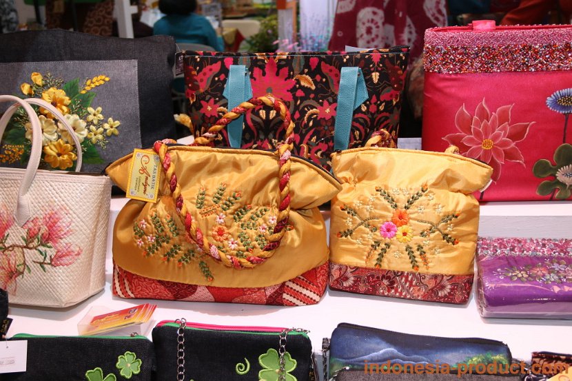 andyni-tas-batik-5