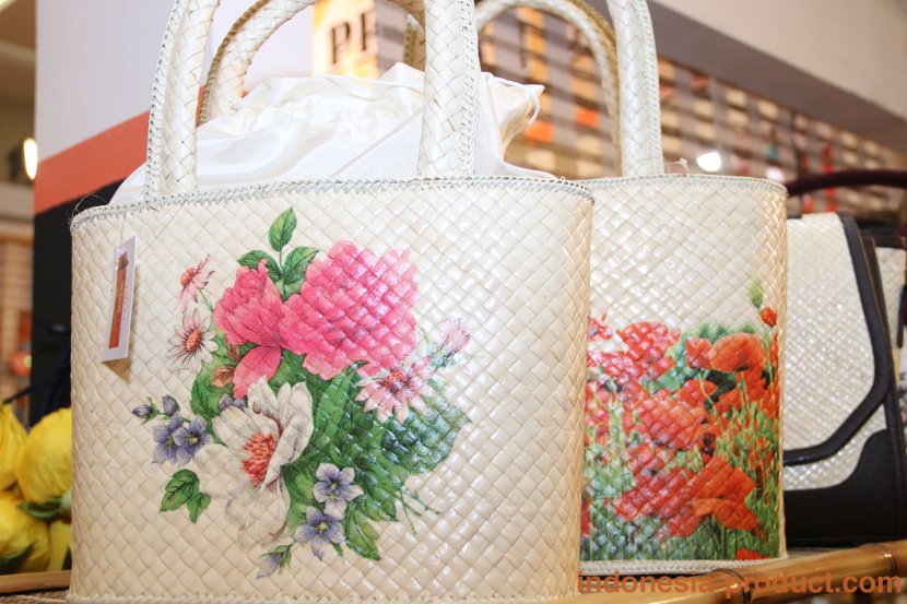 arina-rotan-flower-4