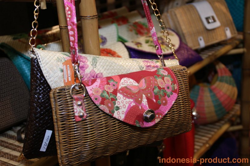 arina-rotan-flower-5
