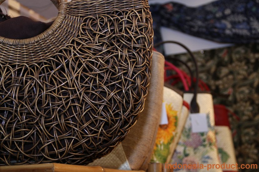 arina-rotan-flower-6