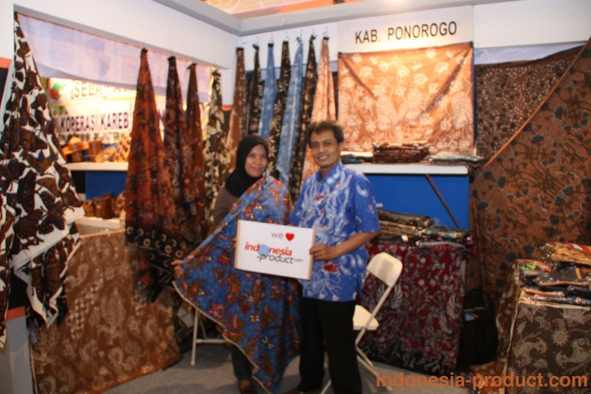 fajar-batik-warna-alam