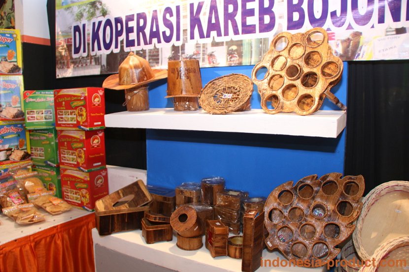pengrajin-pelepah-pisang-3