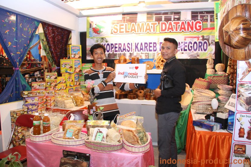 pengrajin-pelepah-pisang
