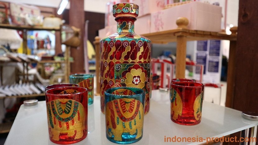 Cika-Handycraft-table-set-and-accessories