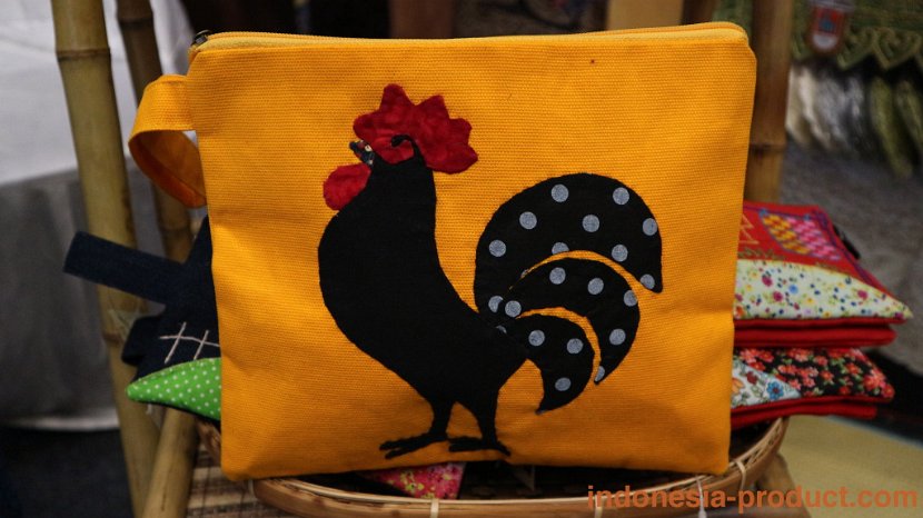 Jihan-Handmade-quilting-clutch