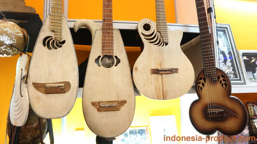 Mahakarya-Mojopahit-handmade-wooden-craft