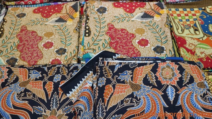 Nur-hasidah-Javanese-batik