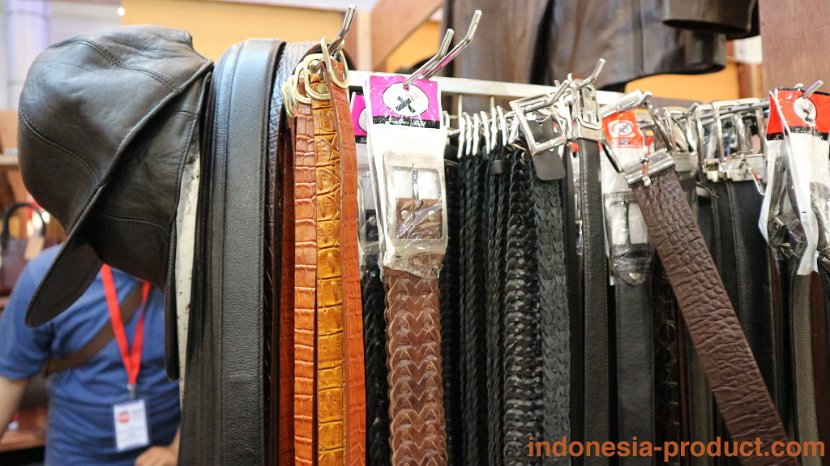 Sendy-Leather-Belt-and-hat