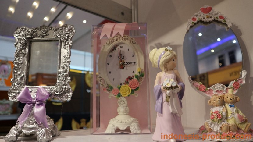 Yono-Souvenir-Custom-Handicraft