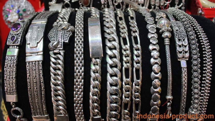 sari-merta-jewelry-accessories-gold-silver-03