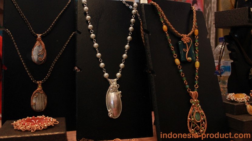 zayyan-art-jewelry-accessories-02