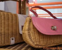 Arina-Rattan-and-Flowers-Quality-Rattan-Bag.JPG