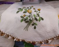 Cattelya-Hand-Embroidery-table-case.JPG