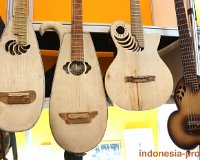 Mahakarya-Mojopahit-handmade-wooden-craft.JPG