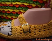 Myknitted-Indonesia-Baby-Knitted-Shoes.JPG
