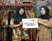 Nur-hasidah-Indonesian-Batik-supplier.JPG
