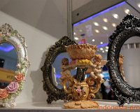 Yono-Souvenir-Mirror-Decoration.JPG