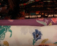 gusbeisai-batik-garment-clothing-traditional-fashion-03.JPG
