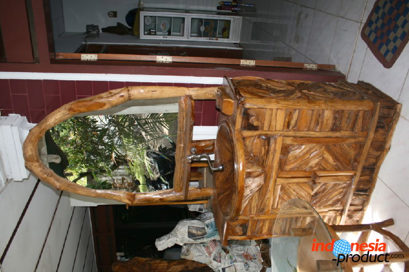 antique-furniture-30.jpg