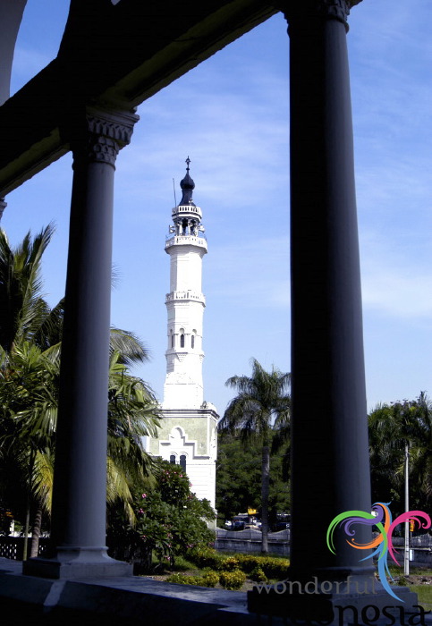 truly-asia-minaret__1dfb457.jpg