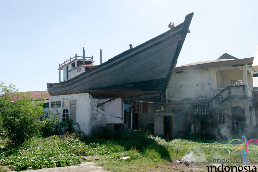 truly-asia-stranded_1dfb445.jpg