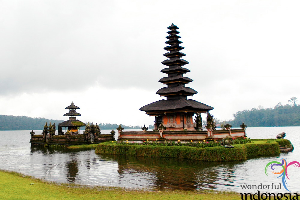 truly-asia-ulundanu_1dfb3c8.jpg