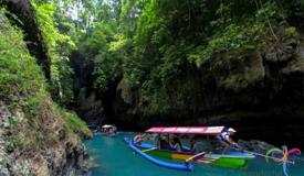 green-canyon-ciamis-west-java-2.jpg