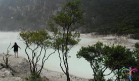 kawah-putih-volcanic-crater-west-java-2.jpg