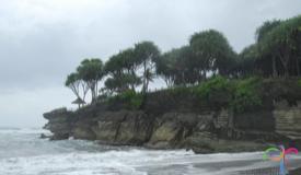 pantai-batu-karas-west-java-2.jpg