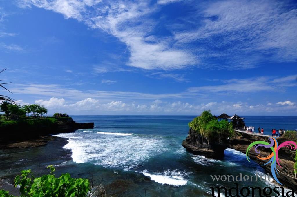  West Nusa Tenggara Tourism  Photo Gallery pura batu 