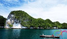 teluk-kabui-raja-ampat-indonesia-2.JPG