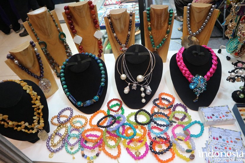 Asrifan-necklaces