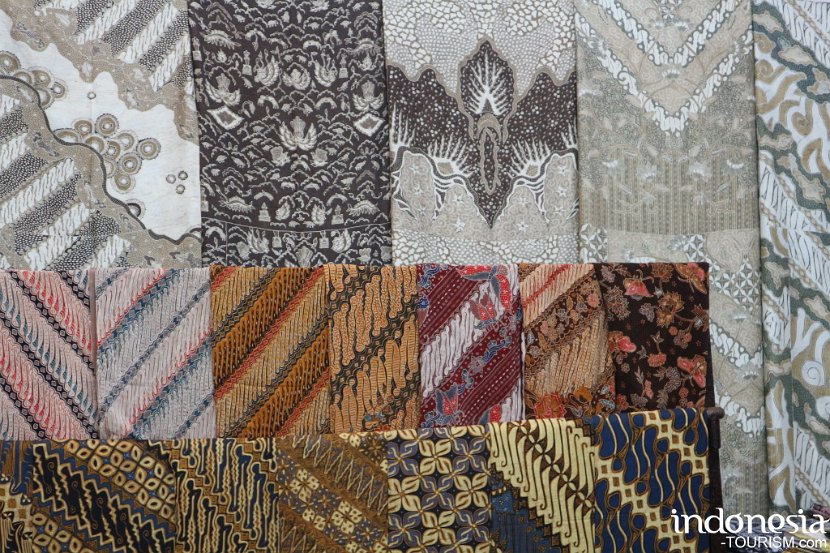 Dewi-Ratih-ancient-batik