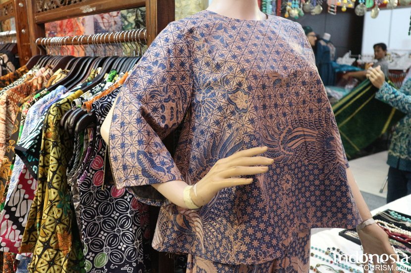 Harnifa-handwriting-batik