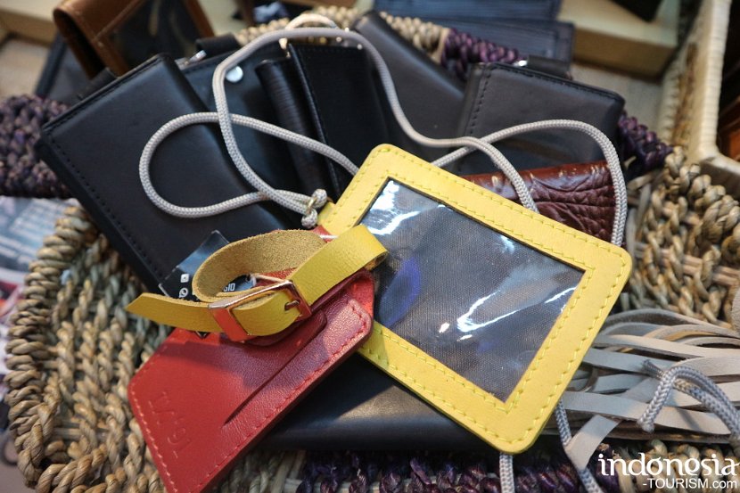 John-Anglo-leather-accessories