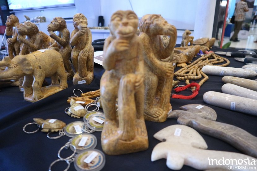 Kabupaten-Blitar-craft-and-souvenir