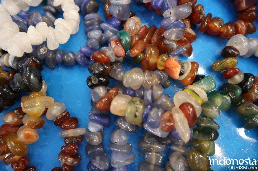 Mentari-Handicraft-stone-crafts