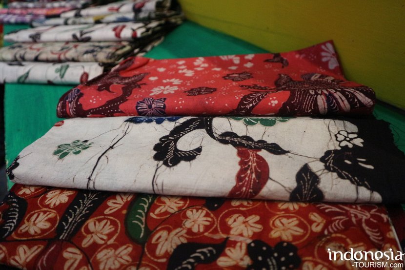 Peri-kecil-batik-fabric