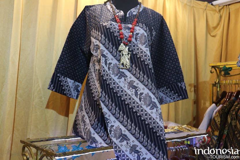Rizkya-Batik-Solo-combination-batik