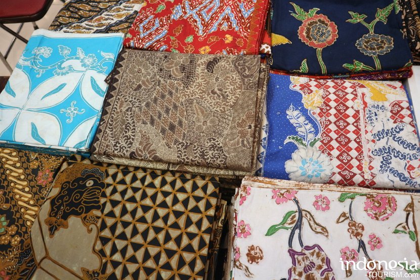 Wulanik-Batik-Fabric