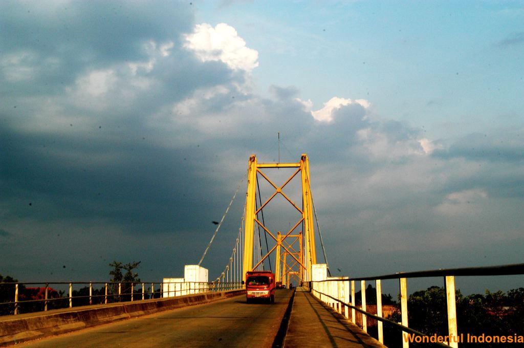 barito_bridge__sout_1c8397c.jpg