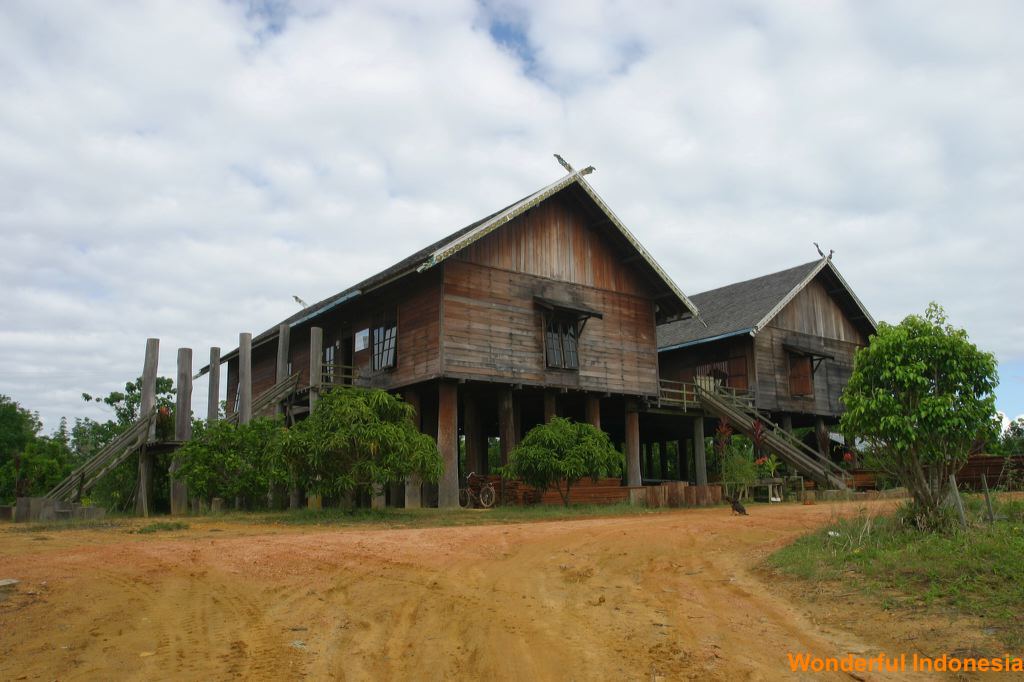 betang_house__tumba_1c838d9.jpg
