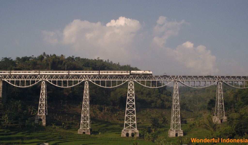 cipularang_train_ra_1c87d96.jpg