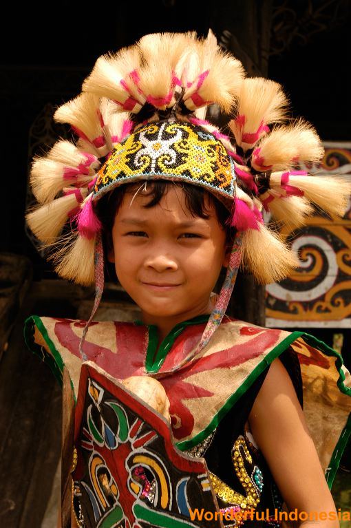 dayak_tribe_childre_1c838f6.jpg