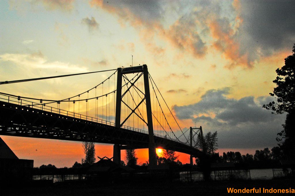 the_dawn_at_barito__1c83984.jpg