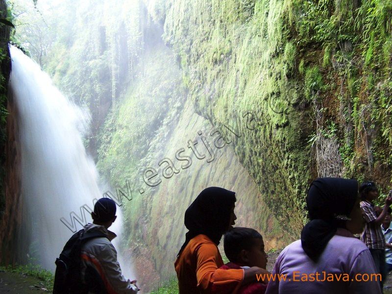 blawan_waterfall_bon_3c1cee.jpg