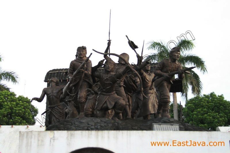 gerbong_maut_monumen_3c1cf5.jpg
