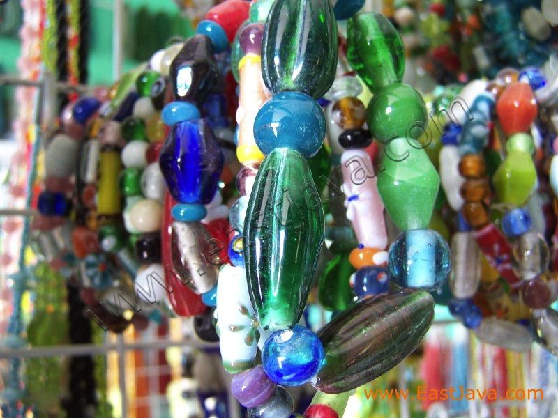 glass_bead_jombang_e_3c1d97.jpg