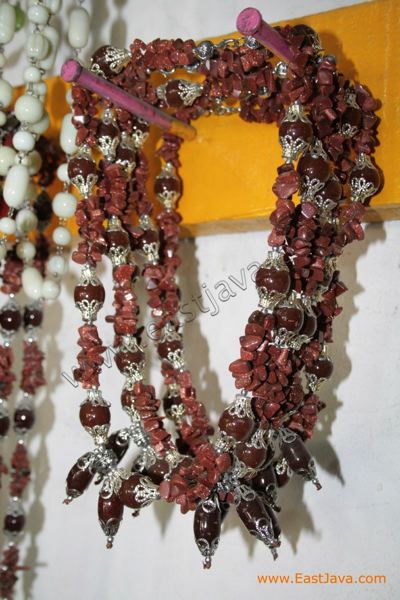 glass_bead_jombang_e_3c1d9a.jpg