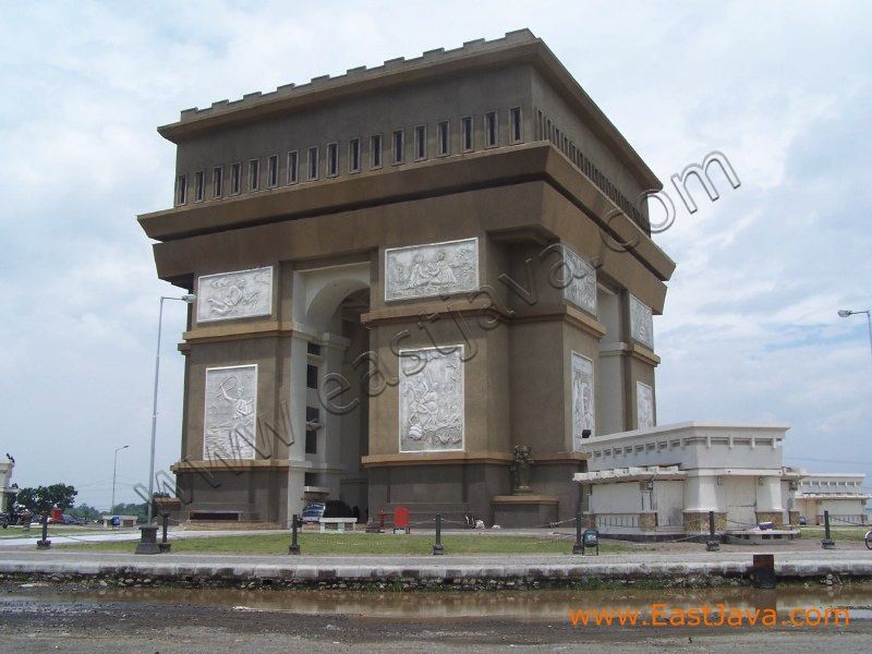 gumul_monument_kedir_3c1dba.jpg